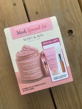 MÁRY & MAY Vegan Rose Hyaluronic Mask Special Set